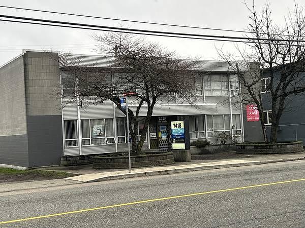 207 - 7418 6th Street, Burnaby, BC