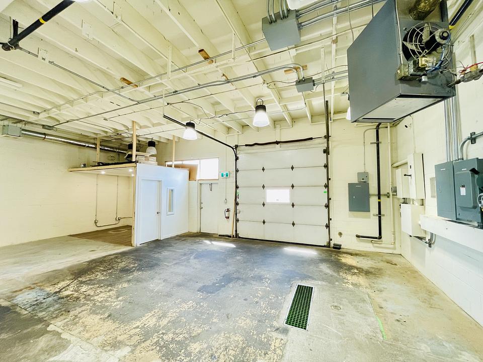 03 - 6103 Centre Street South, Calgary, AB