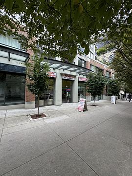 585 Helmcken Street, Vancouver, BC