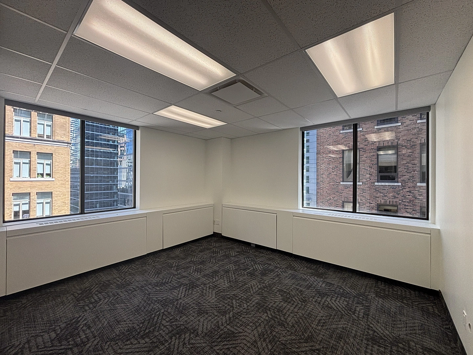 901 - 360 Bay Street, Toronto, ON
