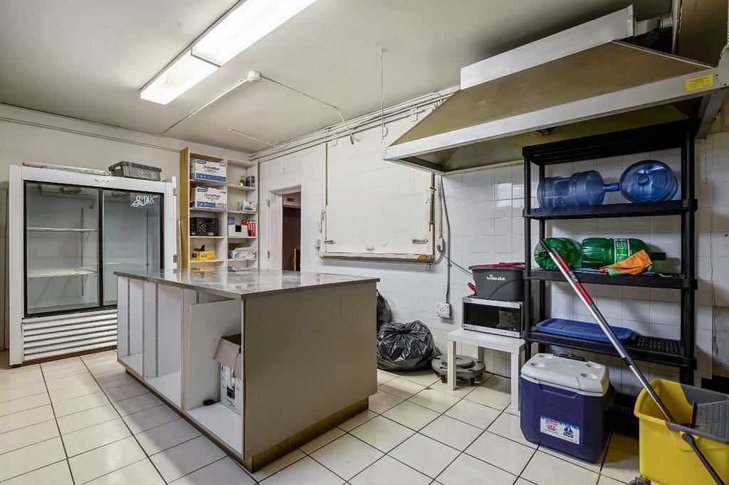 1405 8 Avenue Southeast, Calgary, AB