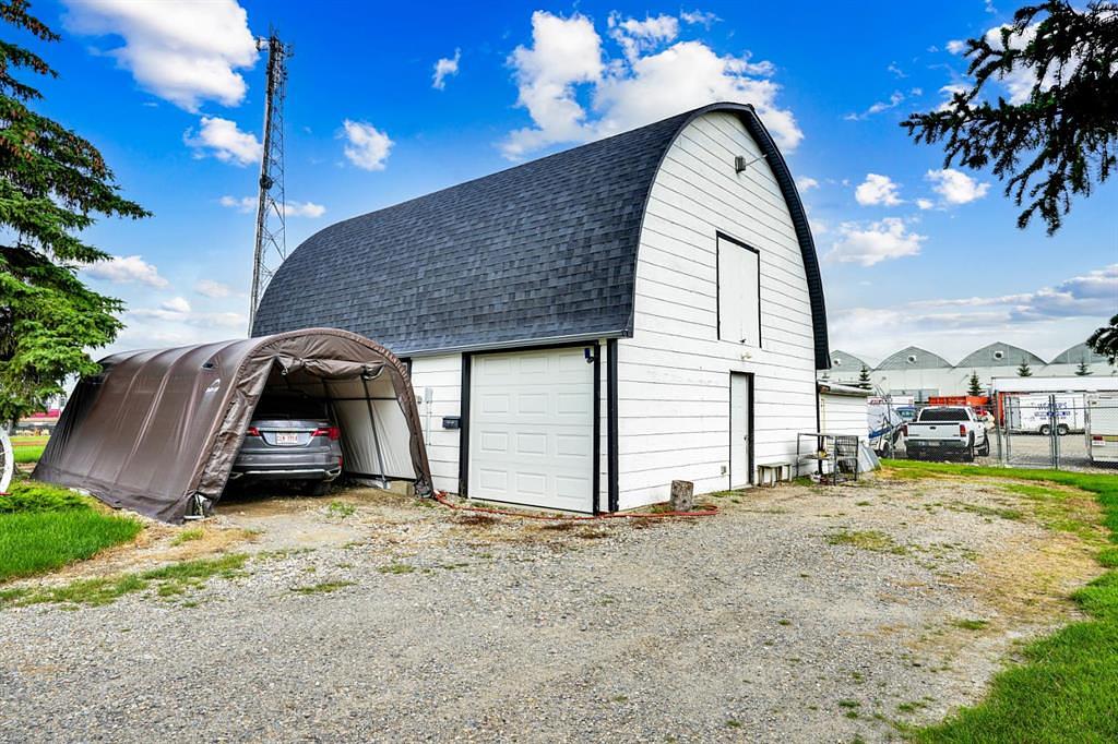 8-1415 sec 582 Highway, Didsbury, AB