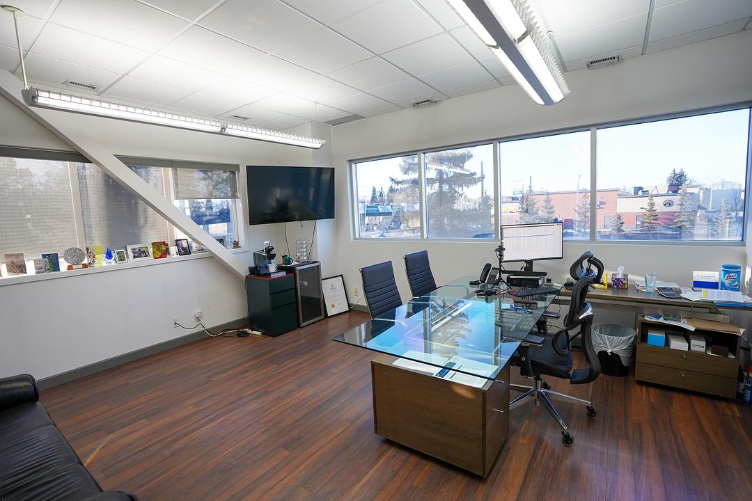 5470 Calgary Trail, Edmonton, AB