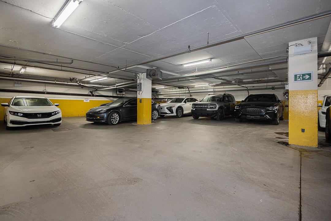 403 - 5881-5889 Cote des Neiges, Montreal, QC
