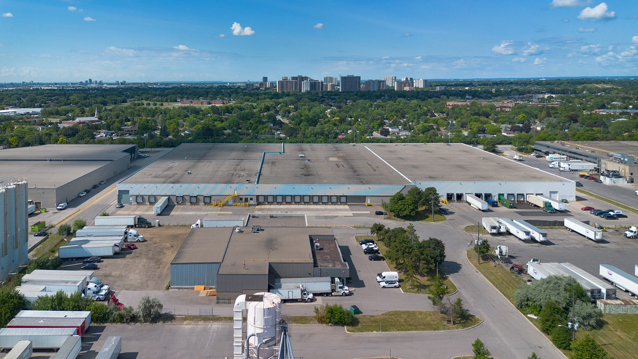 4 - 8705 Torbram Road, Brampton, ON
