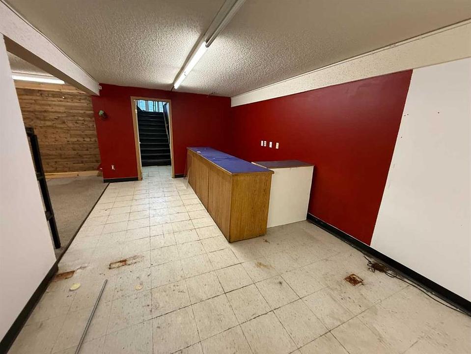 4934 50 Avenue, Kitscoty, AB
