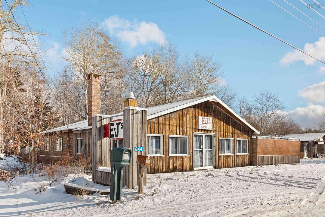 644 + 638 Highway 8, Maitland Bridge, NS