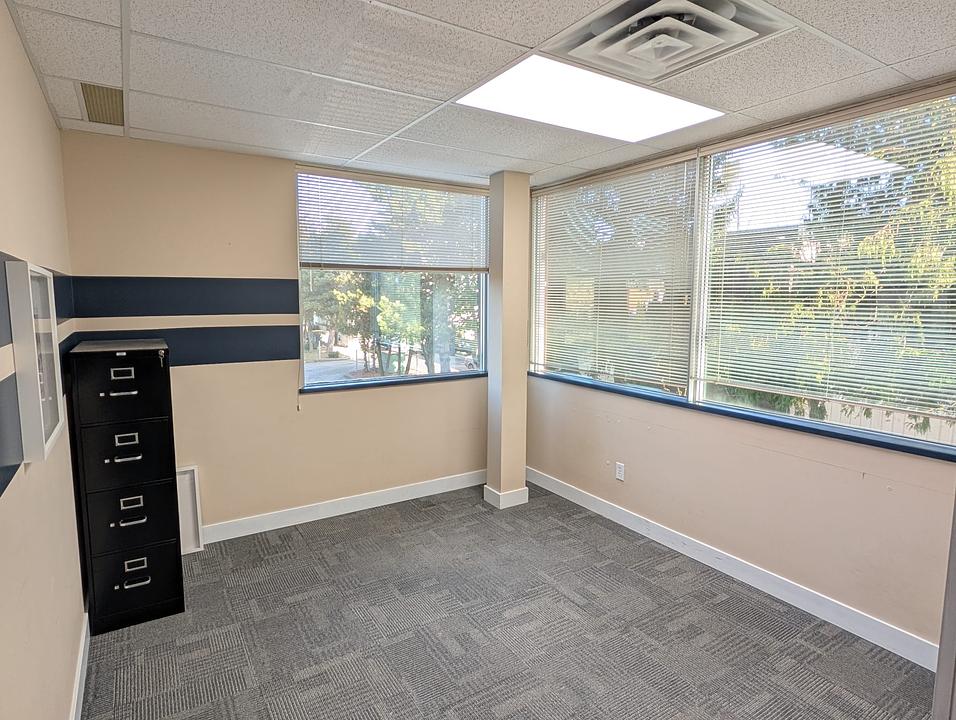 203 - 14439 104 Ave, Surrey, BC