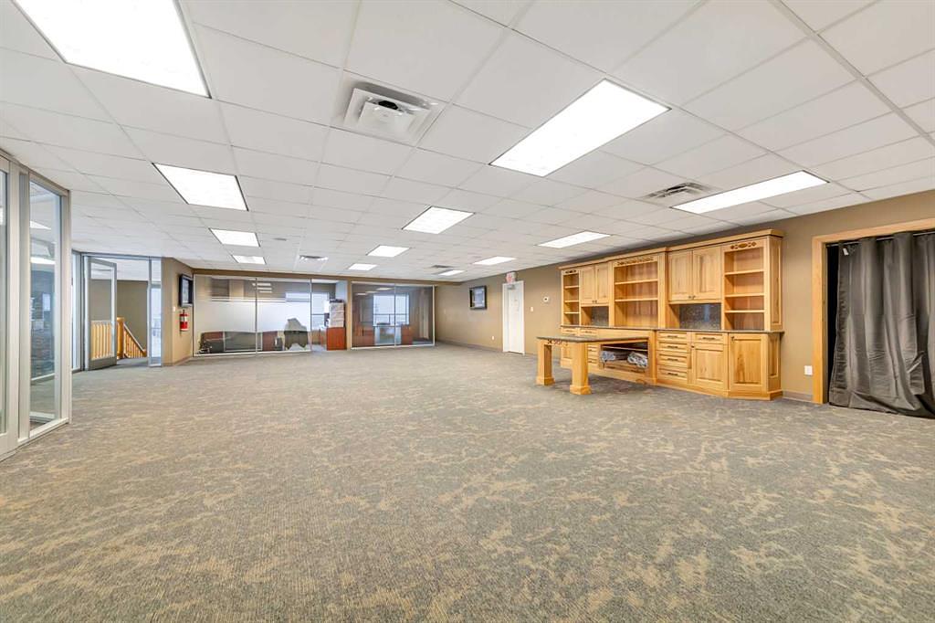 5921 50 Avenue, Lloydminster, SK