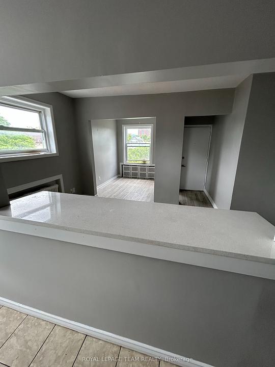 883 Somerset Street West, Ottawa, ON