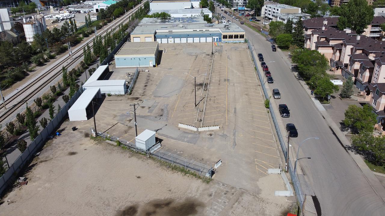 8810 106A Avenue Northwest, Edmonton, AB
