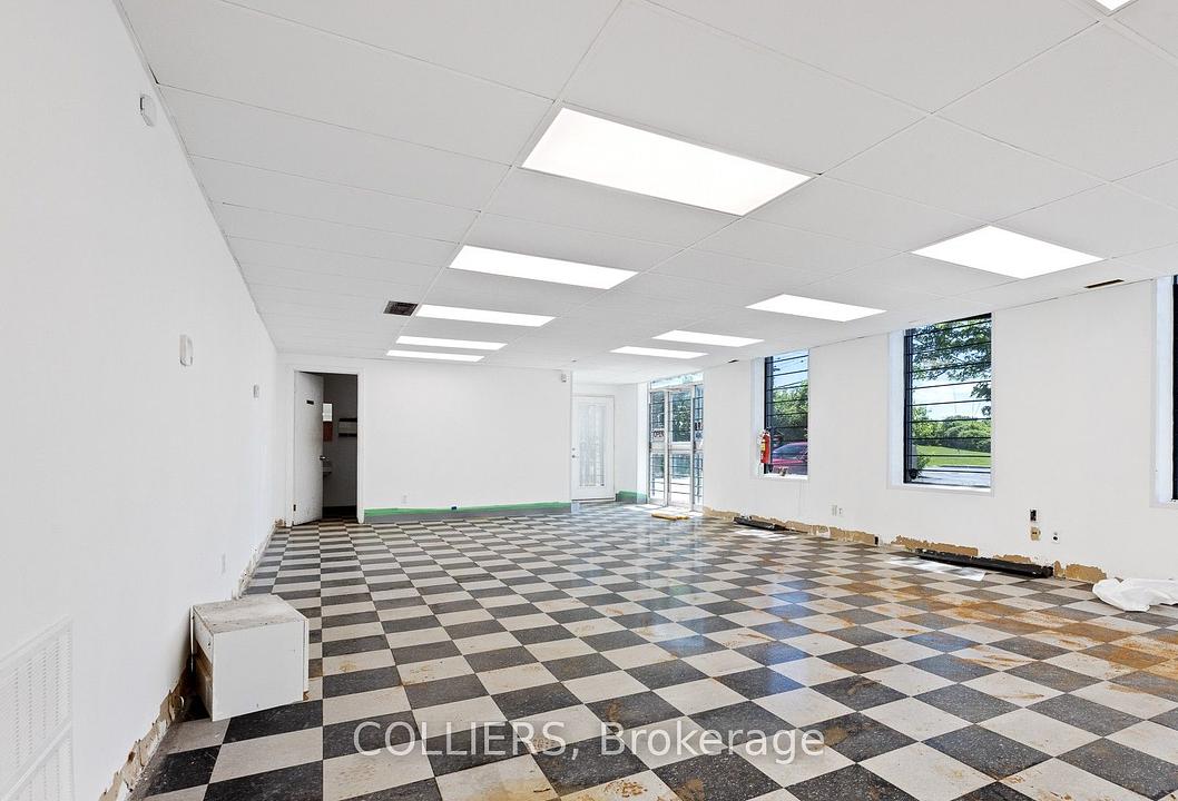 1705 Russell Road, Ottawa, ON
