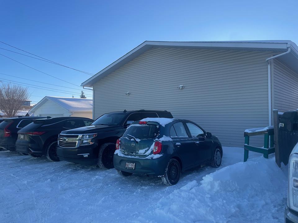 16210 100A Avenue Northwest, Edmonton, AB