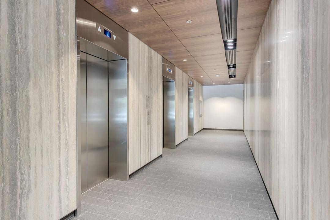 Various - 475 West Georgia Street, Vancouver, BC