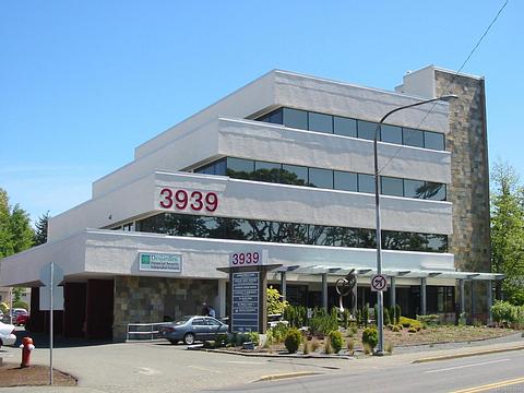 3939 Quadra Street, Victoria, BC