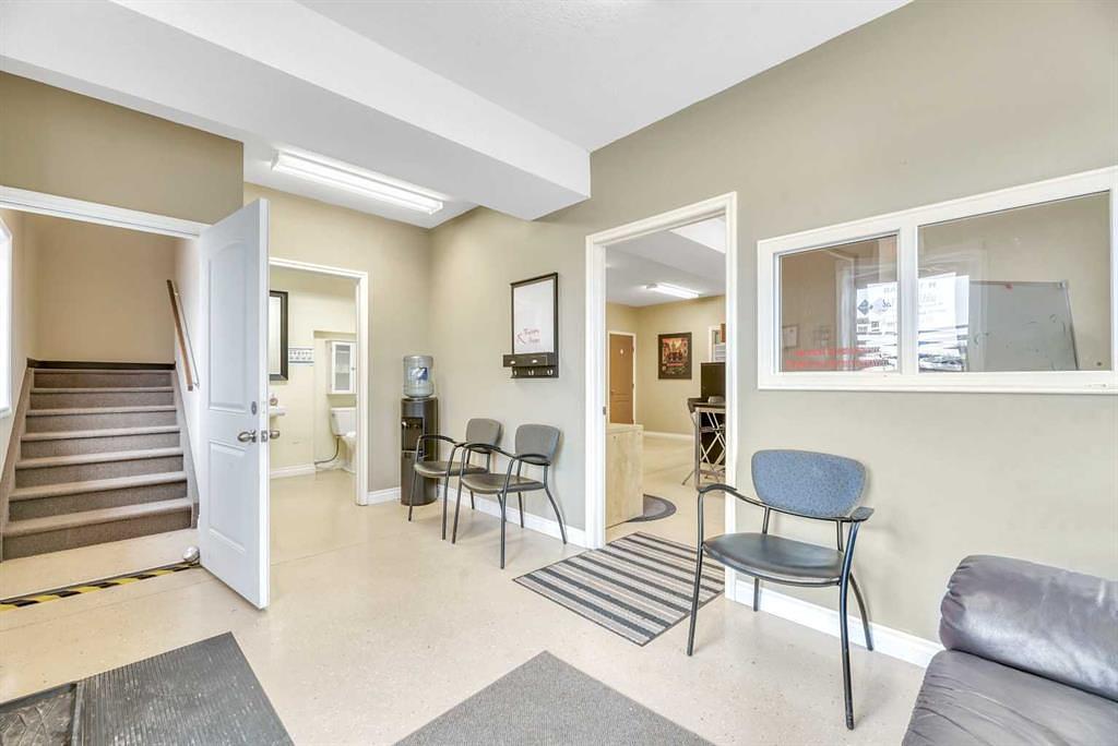 Unit H - 130 Canal Gardens, Strathmore, AB