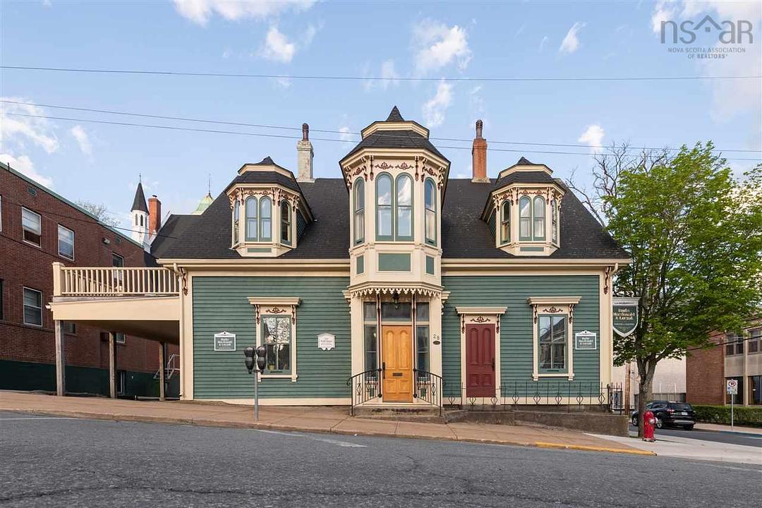 28 King Street, Lunenburg, NS