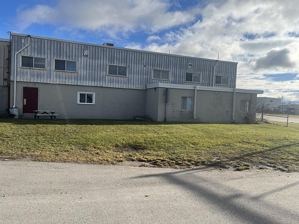 UNIT 2J-5-7 - 164 Needham Street, Kawartha Lakes, ON