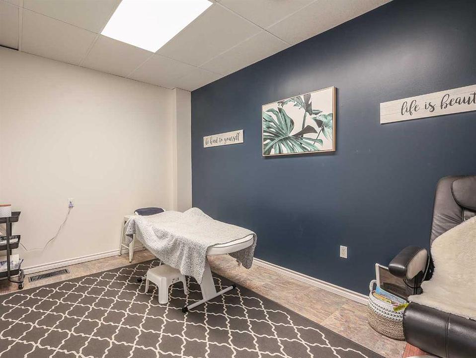5010 50 Street, Stettler, AB