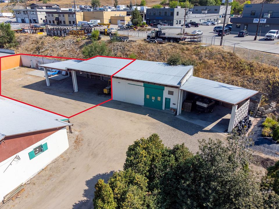 R - 907 Kalamalka Lake Road, Vernon, BC