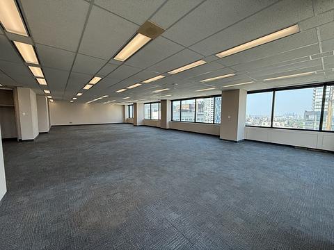 180 Dundas Street West, Toronto, ON