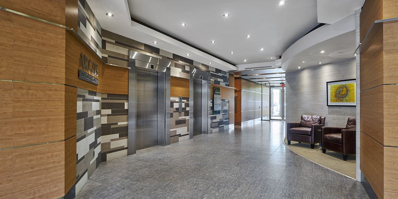 00200 - 586 Argus Road, Oakville, ON