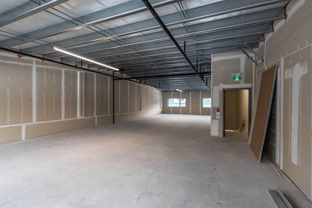 112 - 200 Alpine Meadows, Canmore, AB