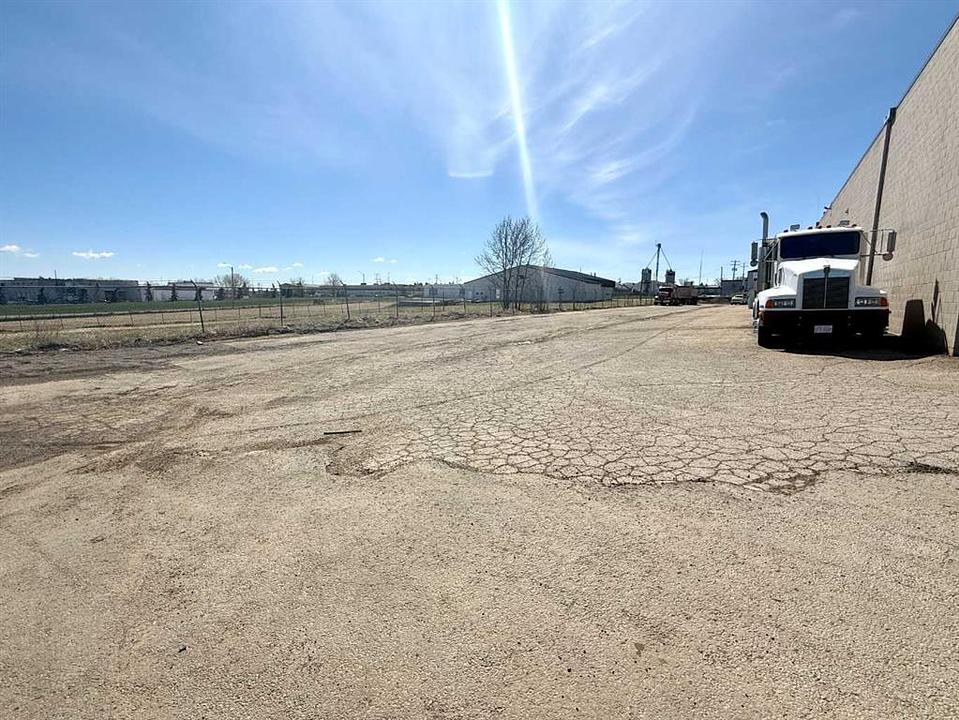 5D - 5112 47 Street, Innisfail, AB