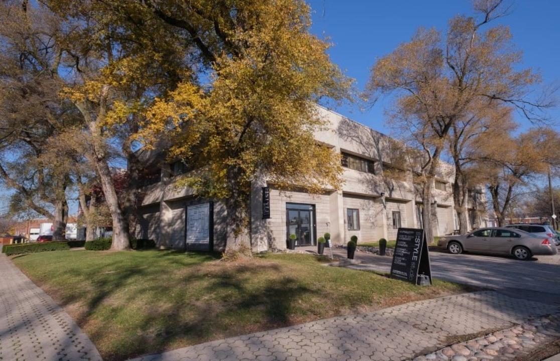 204 - 19 Waterman Ave, Toronto, ON