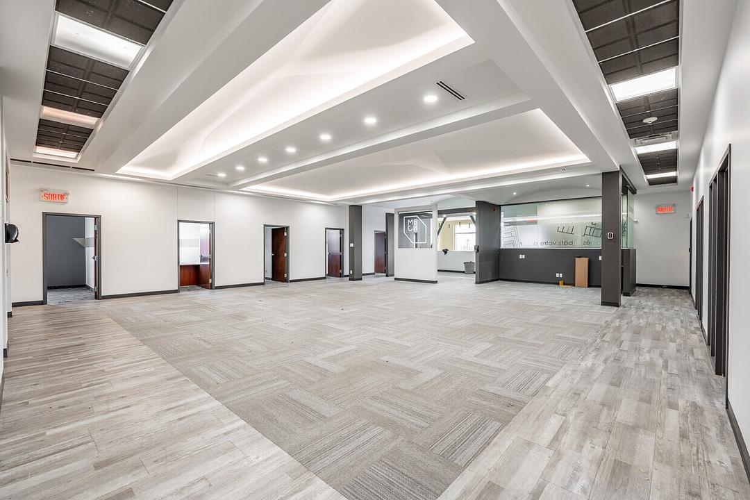 5000 - 5000 Rue Bernard-Lefebvre, Laval, QC