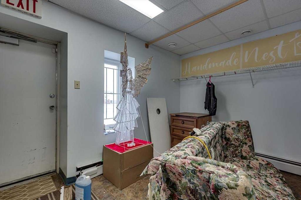 4831 Main Street, Alix, AB