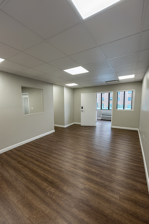 Ste 500/502/504 - 25 Charlton Avenue East, Hamilton, ON