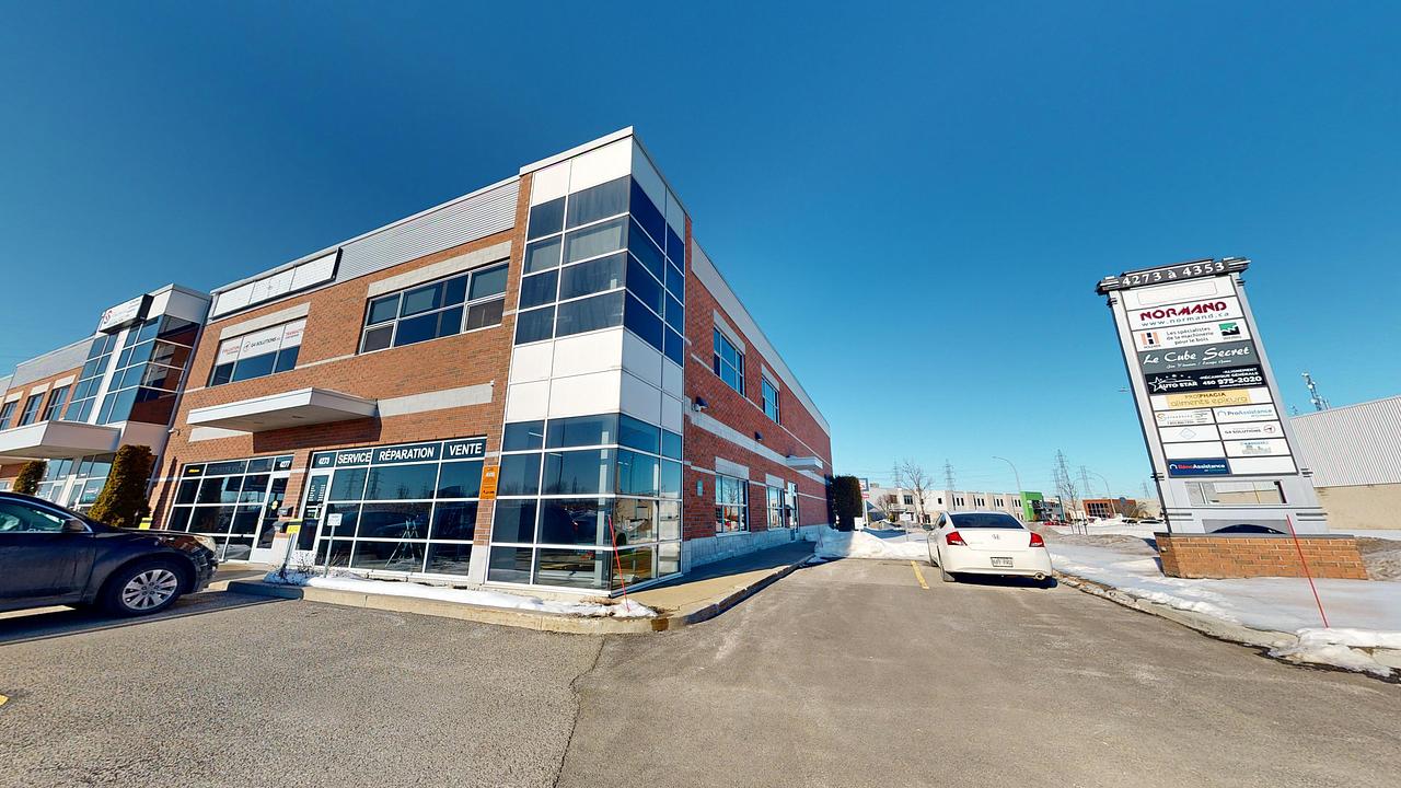 4297 - 4273 Autoroute des Laurentides, Laval, QC