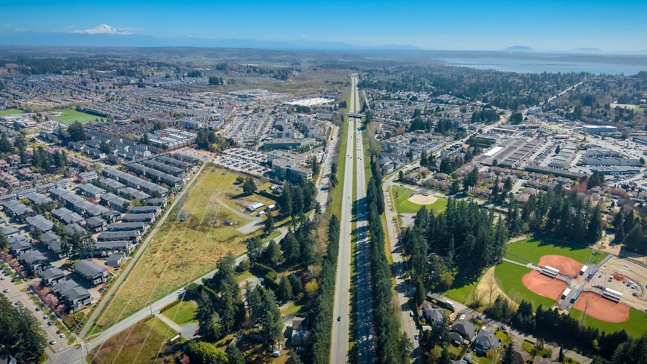 2660 Croydon Drive, Surrey, BC