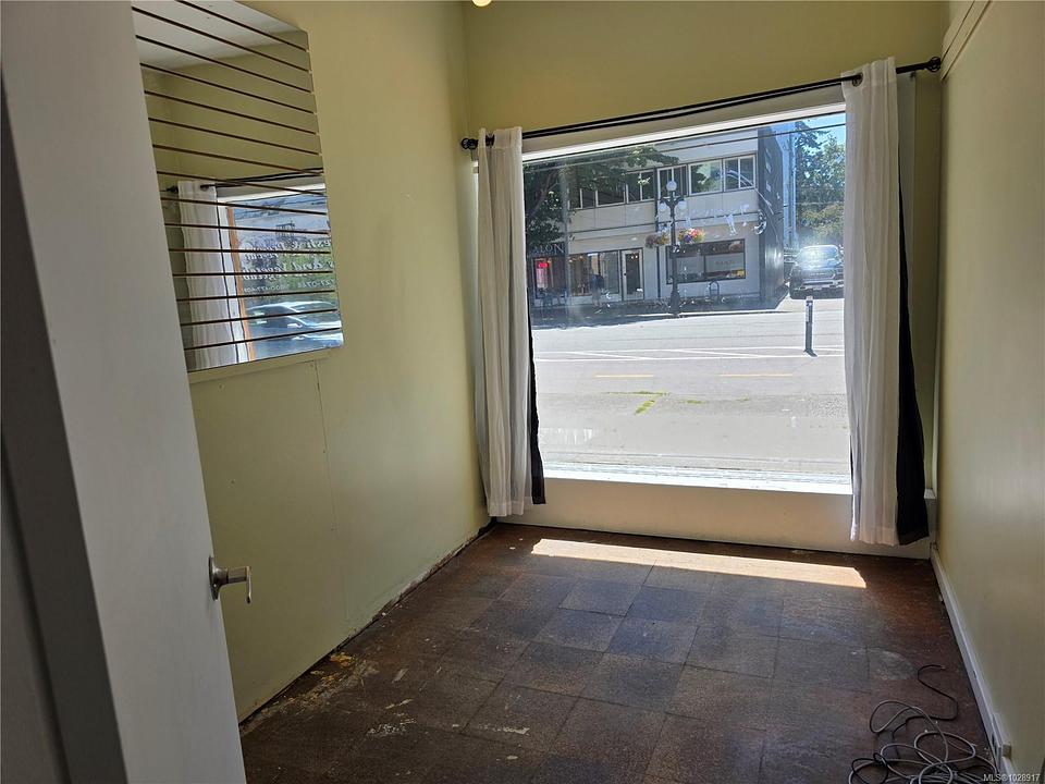 1044 Fort Street, Victoria, BC