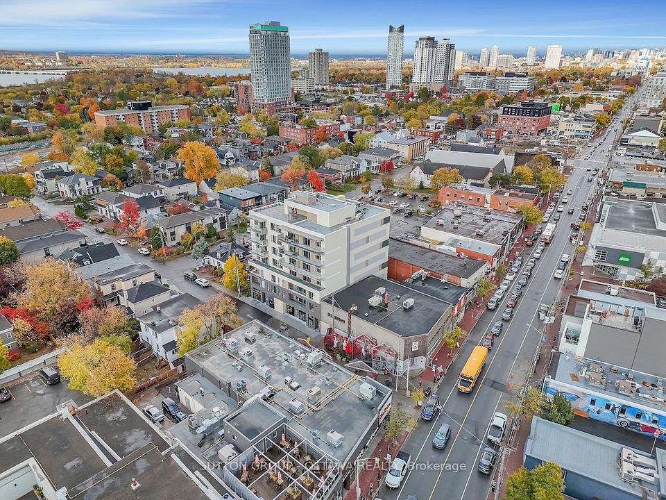 399 Winston Avenue, Ottawa, ON