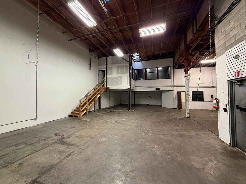 #110 - 400 Brooksbank Ave, North Vancouver, BC