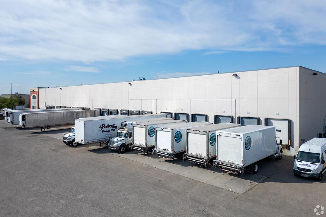 3000 15 Street Northeast, Calgary, AB