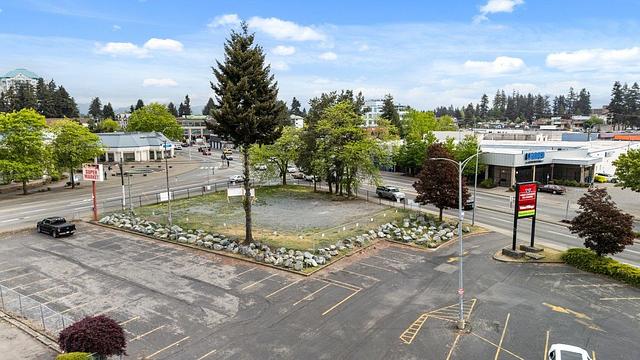 31992 South Fraser Way, Abbotsford, BC