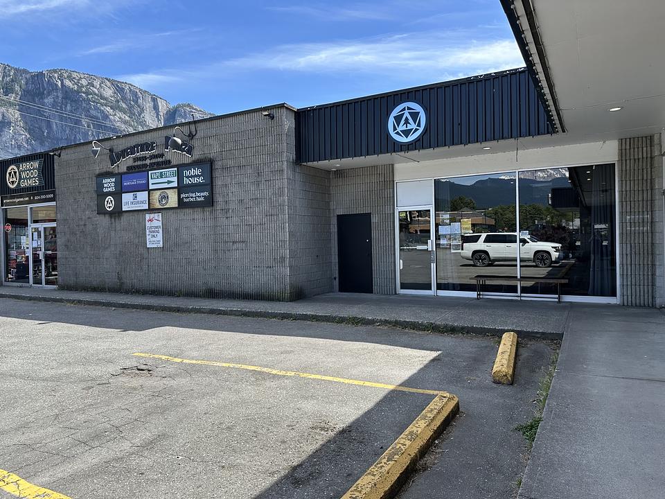 38159 2 Ave, Squamish, BC