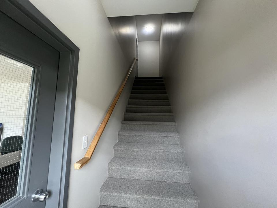 B Upper - 7156 Gilley Avenue, Burnaby, BC