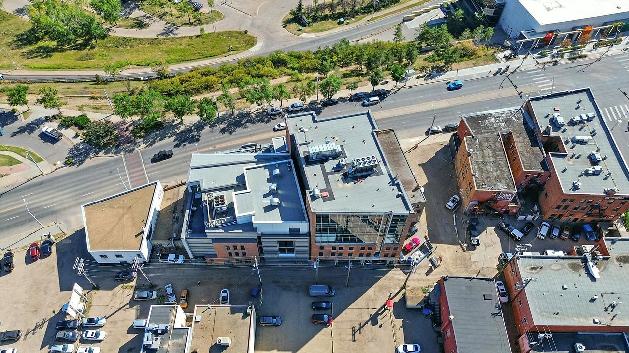 9666 Jasper Ave, Edmonton, AB