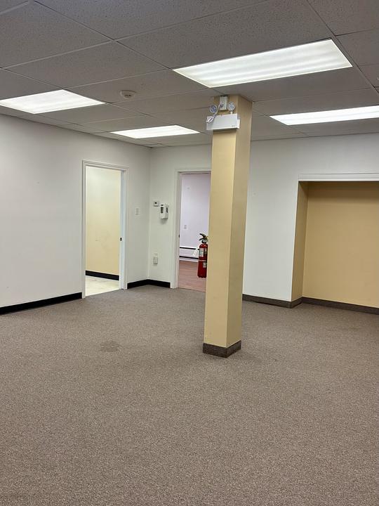 ground level - 260 Wyse Rd, Dartmouth, NS