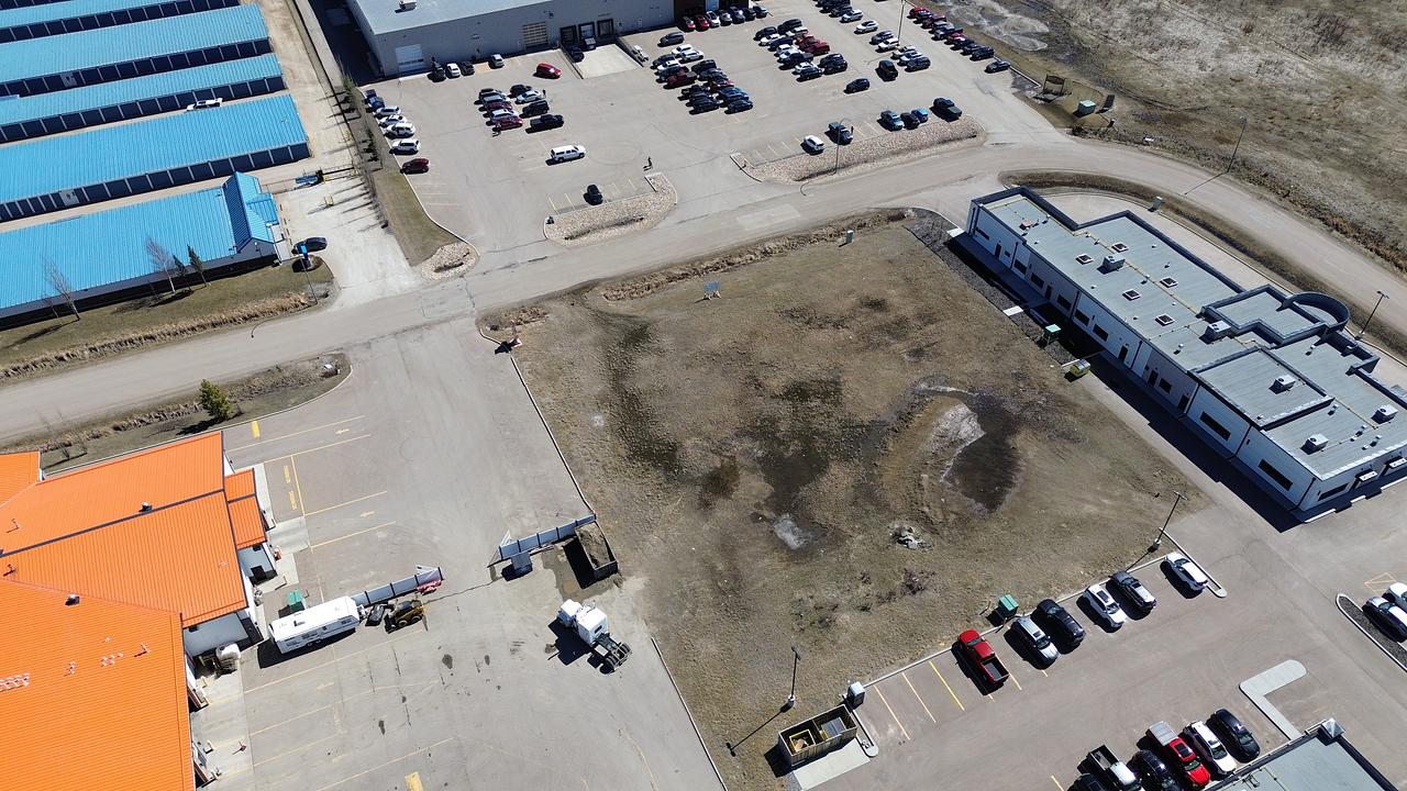 Mckenzie Crescent, Red Deer County, AB