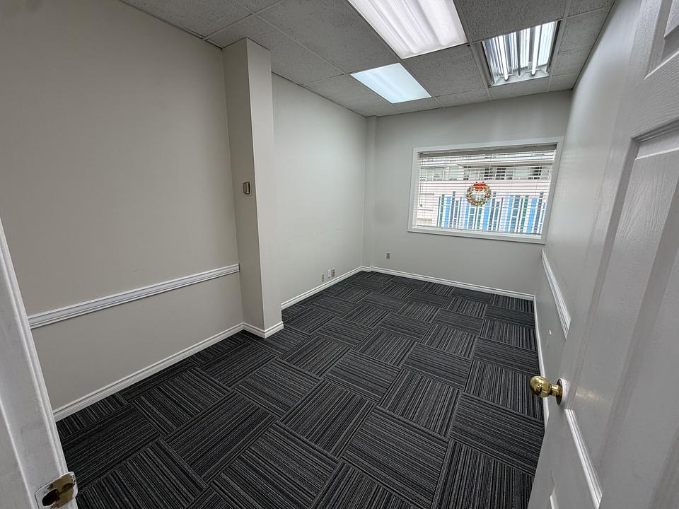 309 - 6411 Buswell St, Richmond, BC