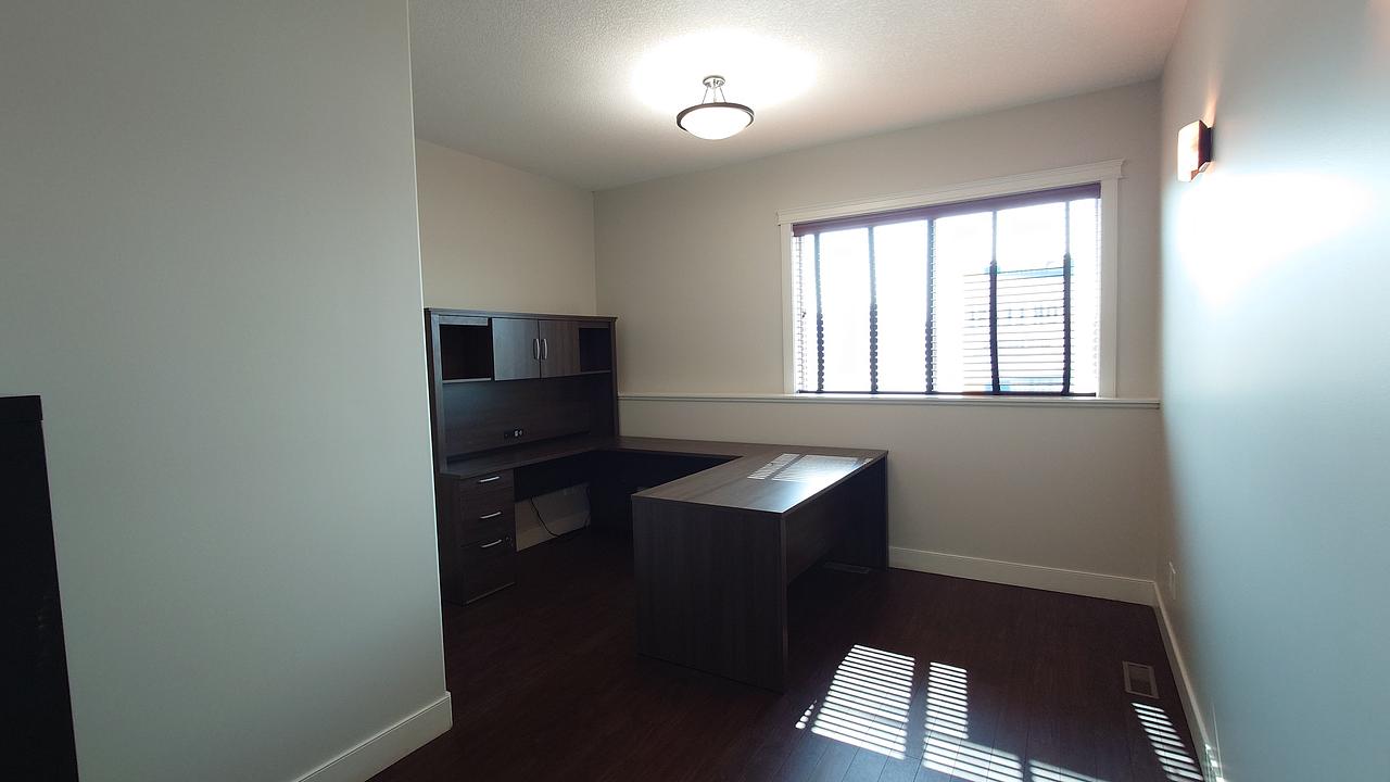 460 - 7700 76 Street Close, Red Deer, AB