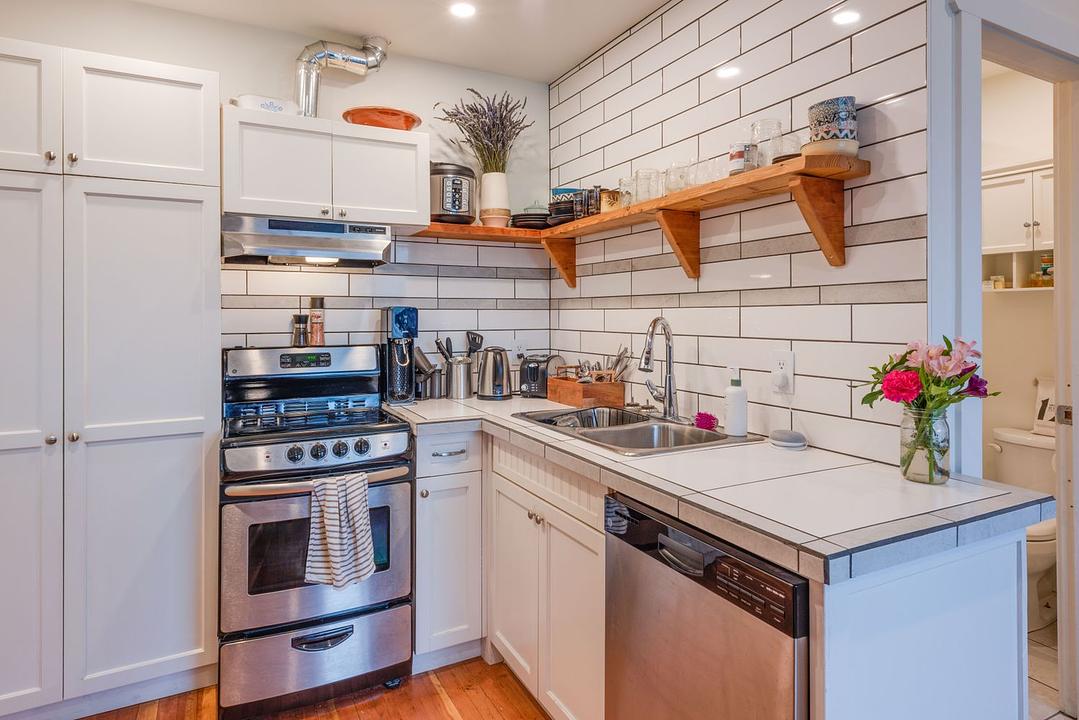 1148 Oscar Street, Victoria, BC
