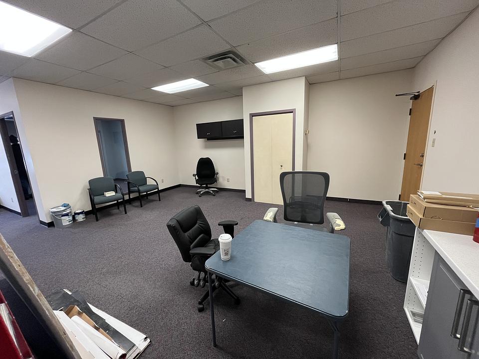 206 - 329 March Rd, Ottawa, ON