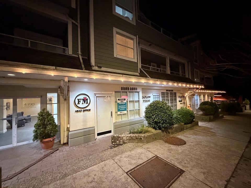 105C - 4390 Gallant Avenue, North Vancouver, BC