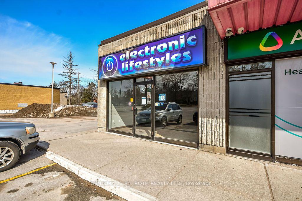 11 - 400 Laclie Street, Orillia, ON